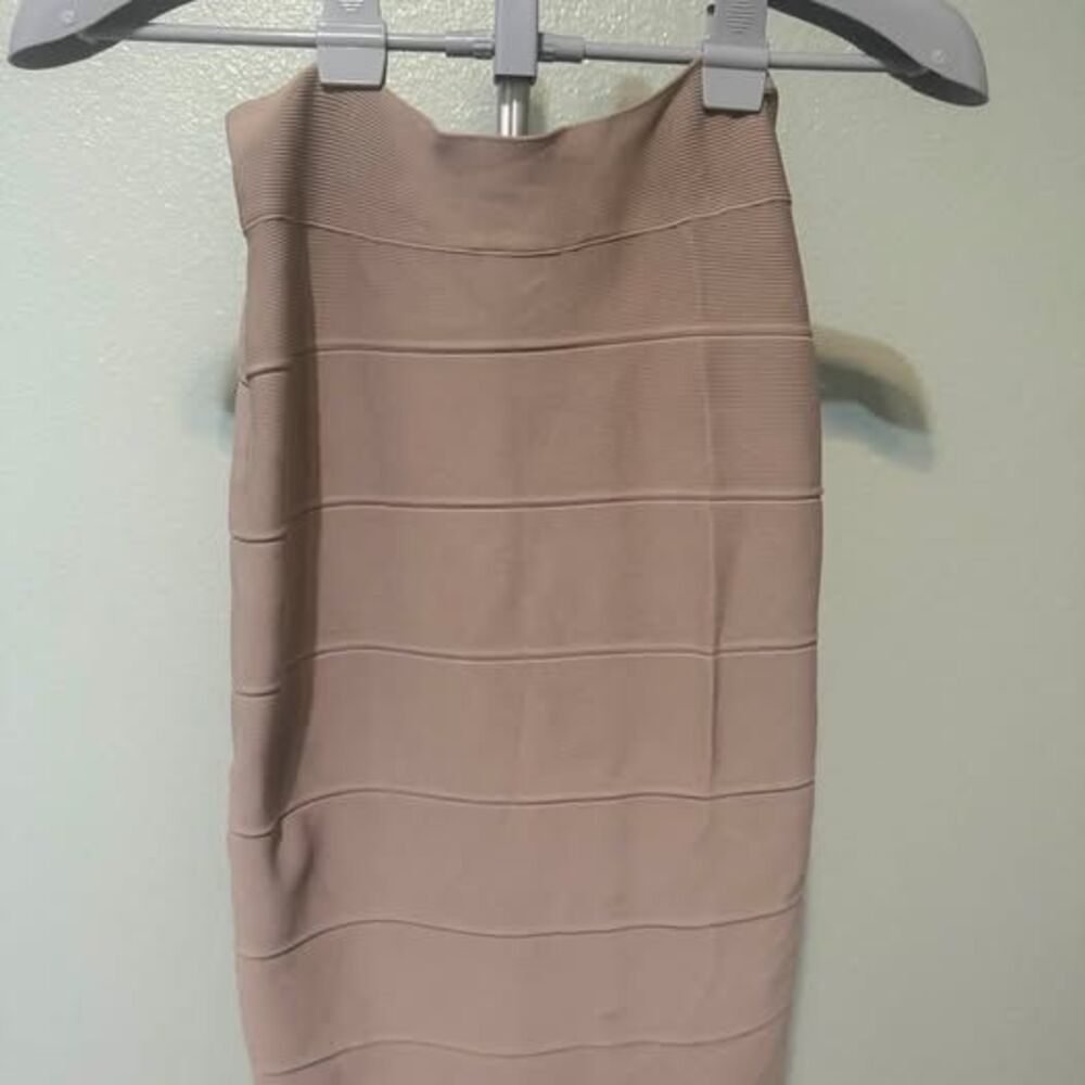 BCBGMAXAZRIA Bandage Skirt Y2K medium